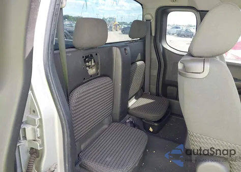 2006 Nissan Frontier Se from USA, damaged, VIN 1N6AD06W86C444980